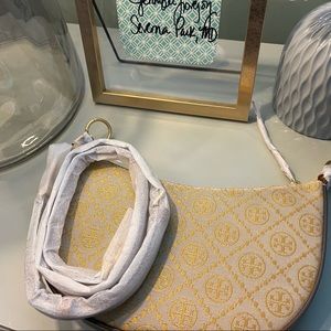 NWT Tory Burch Goldfinch Mini Hobo Crossbody in Monogram print